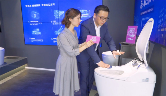 入選“衛廚選品師”!恒潔Q10為何成為國貨智能一體機代表?04141401.jpg
