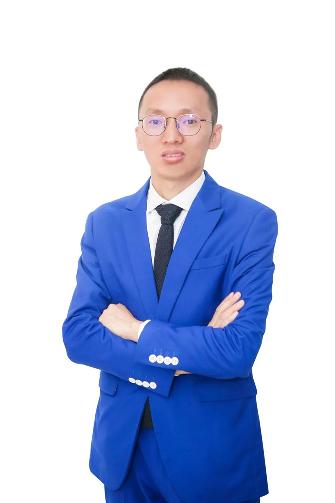 陳勤顯.jpg