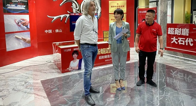 與雷軍撞期！網紅設計師阿爽×南順芝直播超耐磨...