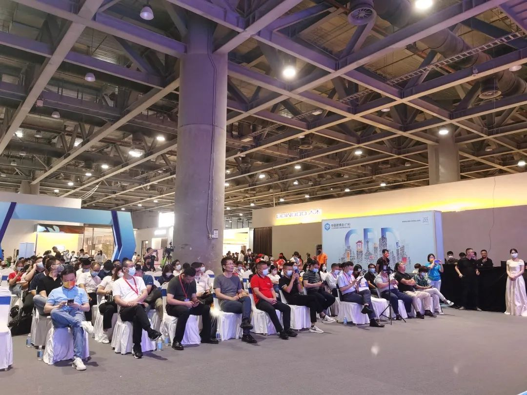 榮譽時刻 | LA’BOBO喜提2022金鼎獎“中國巖板創領品牌”