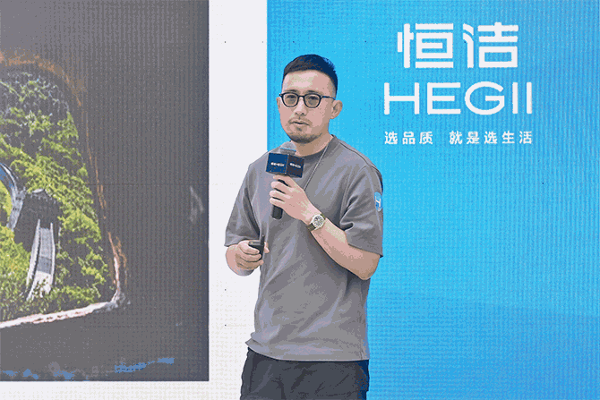 5、GIF:三位設計師作案例分享.gif